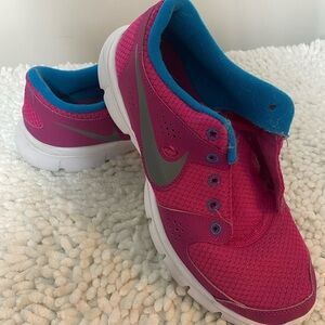 Flex Experience Nike Shies, Pink and Blue, 8